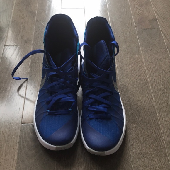 Never wore these shoes - Picture 4 of 5